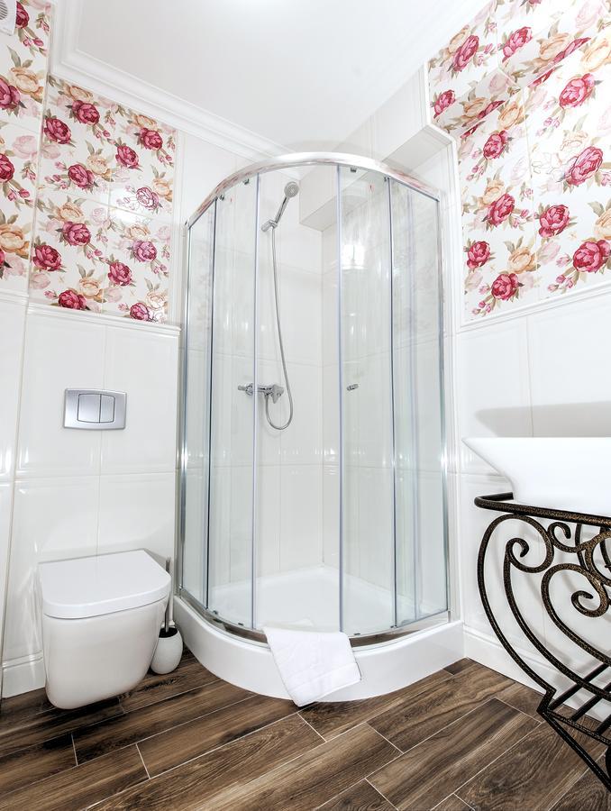 Hotel Pod Herbem -Pokoje Ozonowane Bialystok Ngoại thất bức ảnh